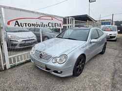 Gris / plata Usado 2005 Mercedes C180 Sport Edition Berlina | 5900 € (Precio justo)