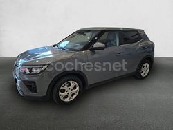 Gris / plata Usado 2023 Ssangyong (KGM) Tivoli SUV | 17.900 € (Caro)