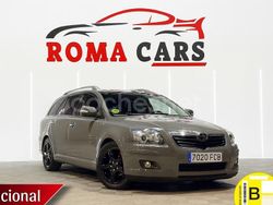 Gris / plata Usado 2006 Toyota Avensis Sport Familiar | 5890 € (Un poco caro)