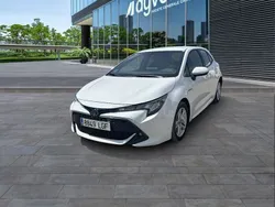 Blanco Usado 2020 Toyota Corolla Active Berlina | 20.300 € (Precio justo)