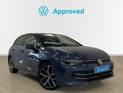Azul Usado 2024 VW Golf VIII Berlina | 30.490 € (Precio justo)