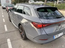 Gris / plata Usado 2021 Cupra Leon VZ Familiar | 29.500 € (Un poco caro)