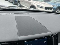 Negro Usado 2023 Volvo XC60 Plus SUV | 52.900 € (Caro)