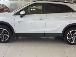 Blanco Usado 2024 Mitsubishi Eclipse Cross SUV | 34.950 €