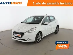 Blanco Usado 2014 Peugeot 208 Allure Utilitario | 8699 € (Precio justo)