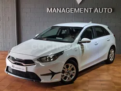Blanco Usado 2023 Kia Ceed Style Berlina | 16.990 € (Precio justo)