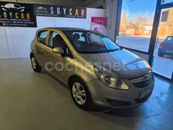 Amarillo Usado 2009 Opel Corsa Berlina | 4999 € (Un poco caro)