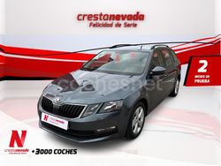 Gris / plata Usado 2019 Skoda Octavia Familiar | 13.990 €