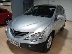 Gris / plata Usado 2011 Ssangyong Actyon SUV | 8750 € (Caro)