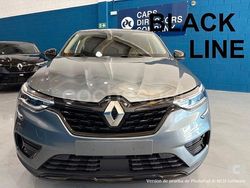 Gris / plata Usado 2023 Renault Arkana Evolution SUV | 19.650 € (Precio justo)