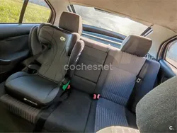 Azul Usado 2003 Skoda Octavia Elegance Berlina | 1200 €