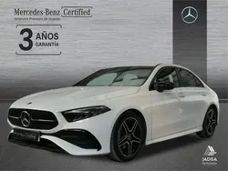 Blanco Usado 2023 Mercedes A200 AMG line Berlina | 33.990 € (Buen precio)