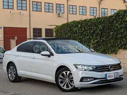 Blanco Usado 2020 VW Passat Executive Berlina | 19.950 € (Un poco caro)