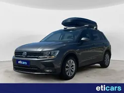 Gris / plata Usado 2018 VW Tiguan Edition SUV | 16.950 € (Precio justo)