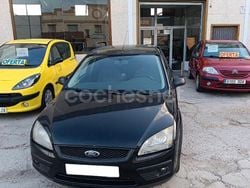 Negro Usado 2007 Ford Focus Ambiente Berlina | 3500 € (Precio justo)