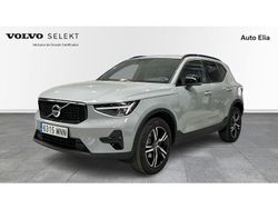 Gris Usado 2024 Volvo XC40 Plus SUV | 34.300 € (Precio justo)