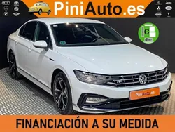 Blanco Usado 2020 VW Passat R-line Berlina | 24.000 € (Caro)