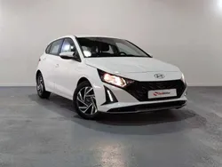 Blanco Usado 2024 Hyundai i20 Utilitario | 15.999 € (Precio justo)