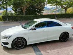 Blanco Usado 2014 Mercedes CLA250 AMG line Berlina | 28.500 € (Caro)
