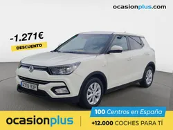 Blanco Usado 2019 Ssangyong Tivoli Limited SUV | 13.700 € (Precio justo)