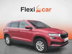 Rojo Usado 2023 Skoda Karoq Ambition SUV | 19.890 € (Super precio)