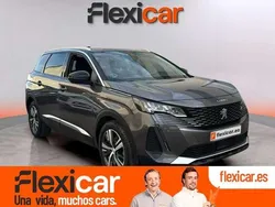 Verde Usado 2022 Peugeot 5008 Allure Monovolumen | 17.990 € (Buen precio)