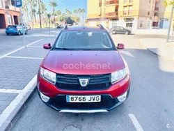Granate Usado 2016 Dacia Sandero Stepway Utilitario | 5399 € (Buen precio)