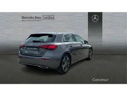 Gris Usado 2024 Mercedes A180 Berlina | 31.900 € (Precio justo)