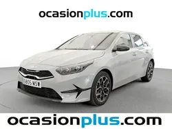 Gris Usado 2024 Kia Ceed Style Utilitario | 19.910 € (Precio justo)