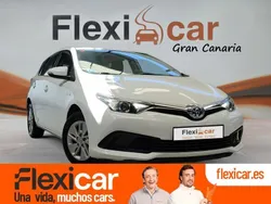 Blanco Usado 2018 Toyota Auris Hybrid Business Edition Berlina | 15.990 € (Precio justo)