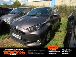 Gris Usado 2023 Mazda 2 Center-Line Berlina | 16.850 € (Precio justo)