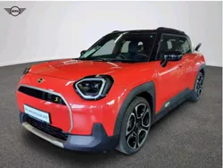 Rojo Nuevo 2024 Mini Aceman Essential SUV | 39.700 €