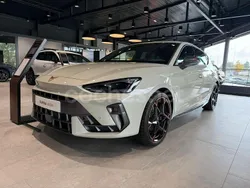 Beige Nuevo 2025 Cupra Leon Berlina | 35.995 € (Un poco caro)