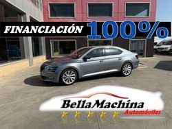 Gris / plata Usado 2019 Skoda Superb Style Berlina | 14.450 € (Un poco caro)