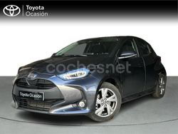 Gris / plata Usado 2025 Toyota Yaris Hybrid Active Berlina | 20.700 € (Buen precio)
