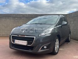 Gris / plata Usado 2015 Peugeot 5008 Active Monovolumen | 9990 € (Caro)