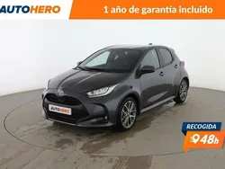 Gris Usado 2024 Toyota Yaris Hybrid Style Berlina | 23.499 € (Precio justo)