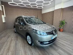 Beige Usado 2014 Renault Grand Scénic III Bose Edition Monovolumen | 6990 € (Buen precio)