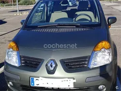 Verde Usado 2005 Renault Modus Privilege Monovolumen | 4900 € (Un poco caro)