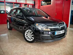 Negro Usado 2006 Opel Astra Enjoy Berlina | 3999 € (Un poco caro)