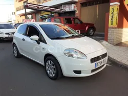 Blanco Usado 2010 Fiat Punto Active Utilitario | 3980 € (Un poco caro)