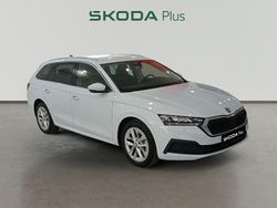 Blanco Nuevo 2024 Skoda Octavia G-TEC Ambition Familiar | 27.150 €