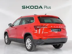 Rojo Usado 2023 Skoda Karoq Ambition SUV | 24.900 € (Buen precio)