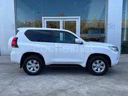 Blanco Usado 2021 Toyota Land Cruiser SUV | 56.999 € (Precio justo)