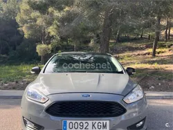 Gris / plata Usado 2017 Ford Focus Titanium Berlina | 12.850 € (Precio justo)