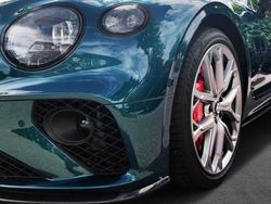 Verde Usado 2023 Bentley Continental GT Coupe | 295.000 €