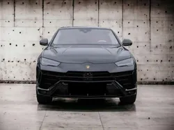 Negro Usado 2023 Lamborghini Urus SUV | 324.900 € (Super precio)