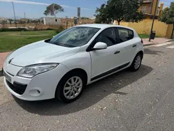 Blanco Usado 2009 Renault Mégane III Authentique Berlina | 5500 € (Precio justo)