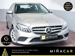 Gris / plata Usado 2019 Mercedes C180 Berlina | 24.250 € (Precio justo)