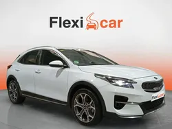 Blanco Usado 2020 Kia XCeed SUV | 14.990 € (Un poco caro)